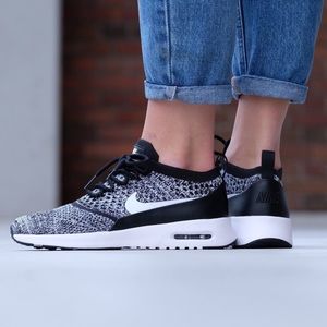 Nike Thea Flyknit Black White Sneaker, 7